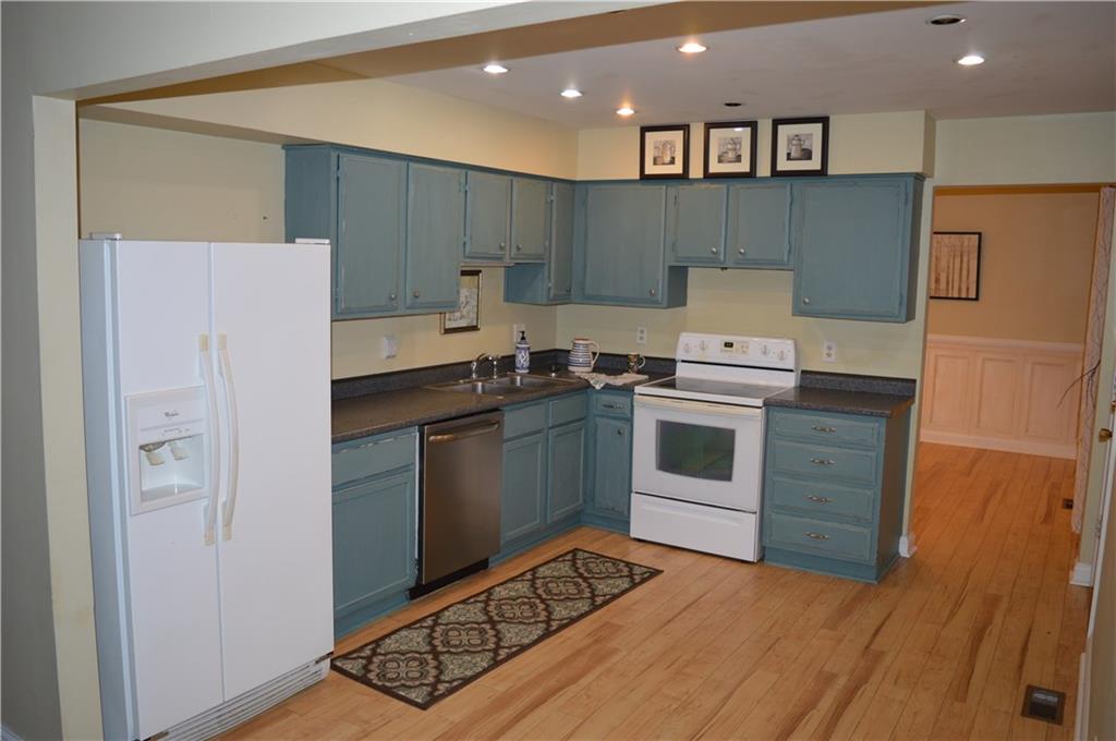 5405 Thompson Road Indianapolis, IN 46221 - Photo 6 of 24 Gallery Image 6