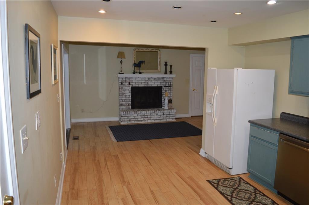 5405 Thompson Road Indianapolis, IN 46221 - Photo 7 of 24 Gallery Image 7