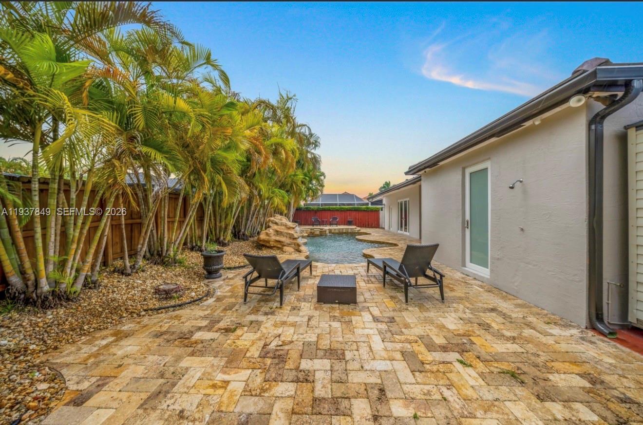 3190 Southwest 133rd Place Miami, FL 33175 - Photo 25 of 34