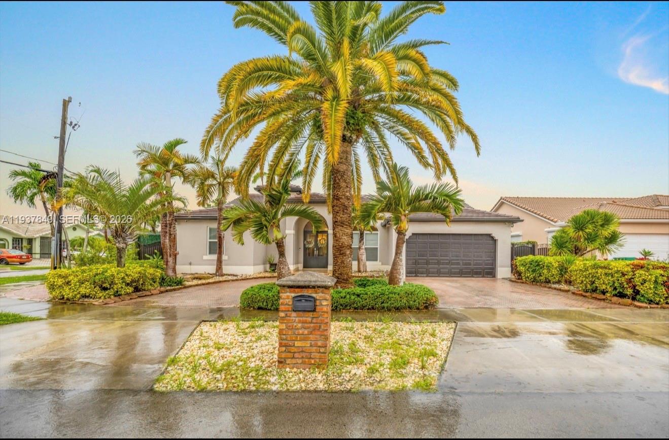 3190 Southwest 133rd Place Miami, FL 33175 - Photo 3 of 34