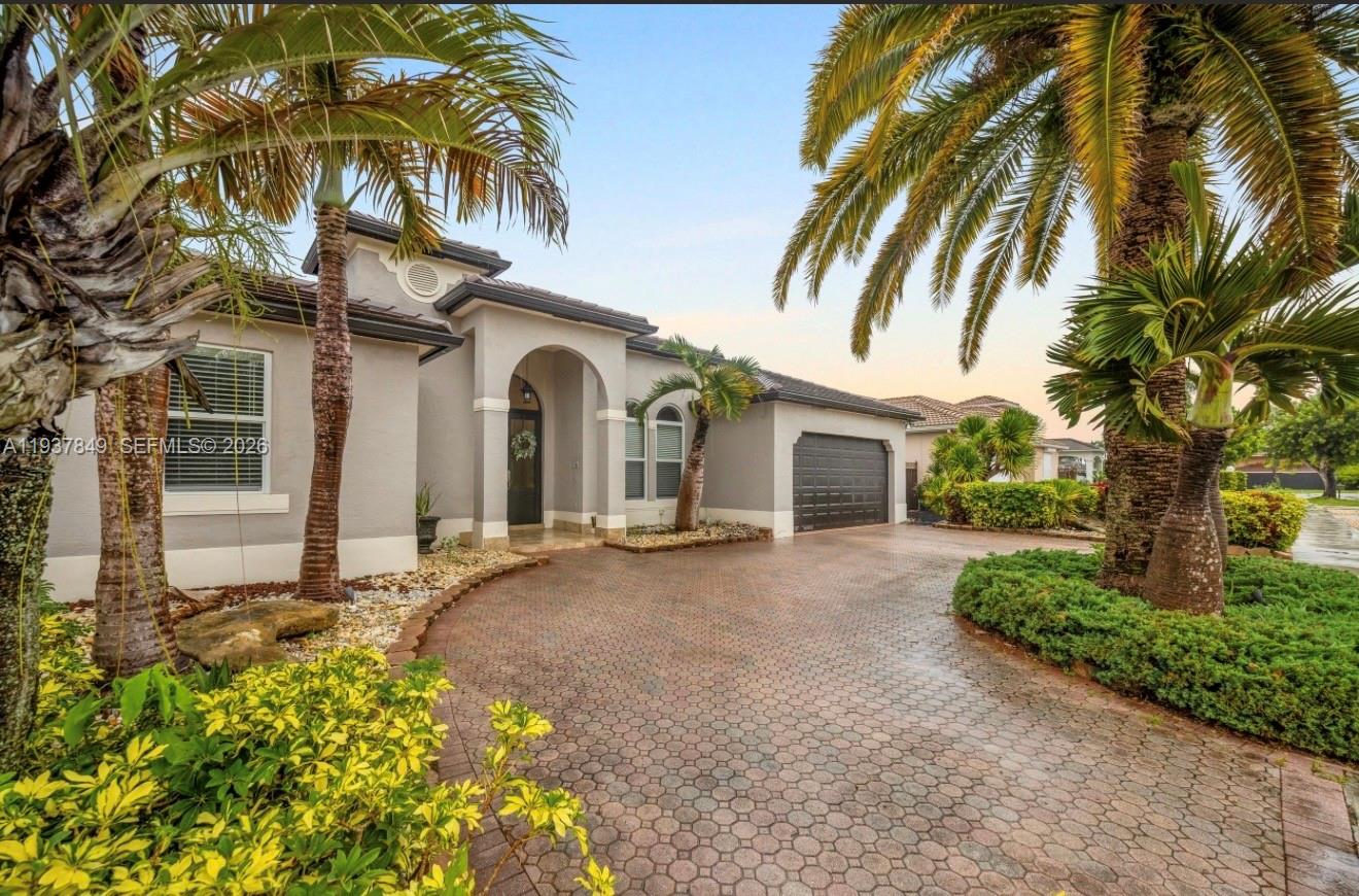 3190 Southwest 133rd Place Miami, FL 33175 - Photo 5 of 34