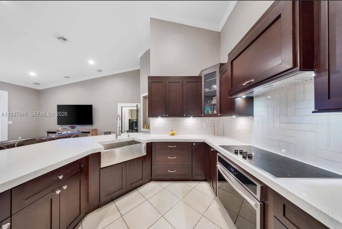 3190 Southwest 133rd Place Miami, FL 33175 - Photo 9 of 34