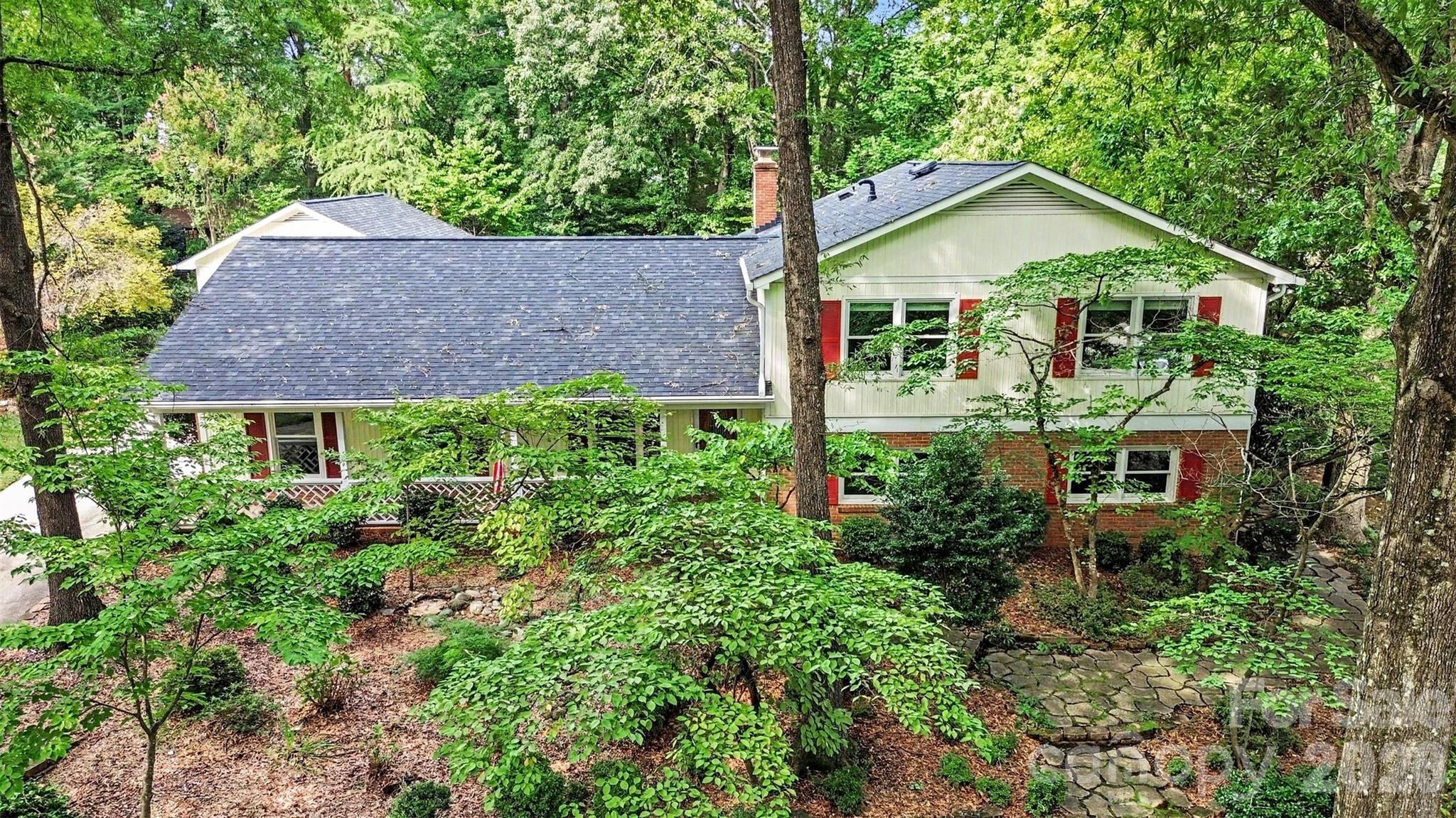 6122 Yellowood Road Charlotte, NC 28210 - Photo 2 of 42 Gallery Image 2