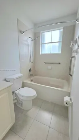 $3,550 | 5570 Northwest 107th Avenue, Unit 902, Doral, FL 33178