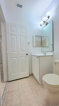 $3,550 | 5570 Northwest 107th Avenue, Unit 902, Doral, FL 33178