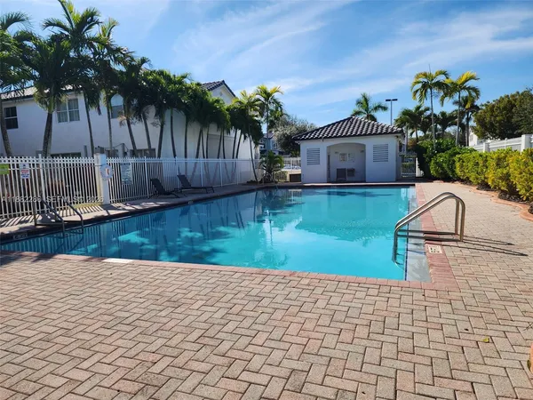 $3,550 | 5570 Northwest 107th Avenue, Unit 902, Doral, FL 33178