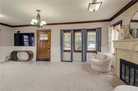 $300,000 | 1714 South Overton Avenue, Independence, MO 64052