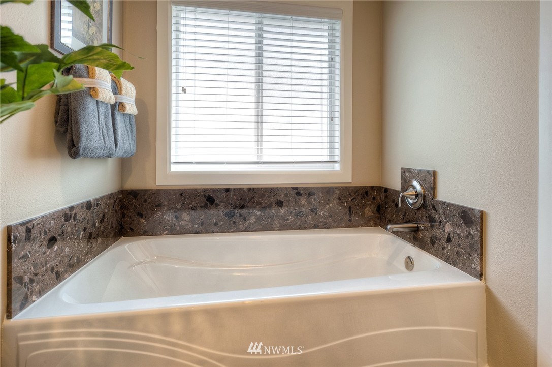 17629 42nd Avenue Southeast, Unit 8 Bothell, WA 98012 - Photo 18 of 25