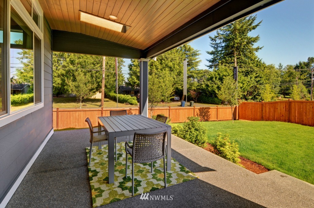 5106 Northeast 2nd Court Renton, WA 98059 - Photo 22 of 23 Gallery Image 22
