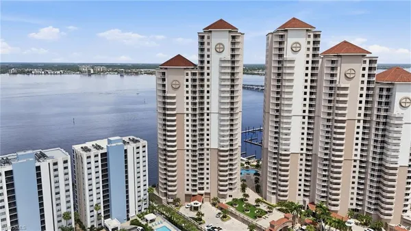 $699,000 | 2104 West First Street, Unit 1702, Fort Myers, FL 33901
