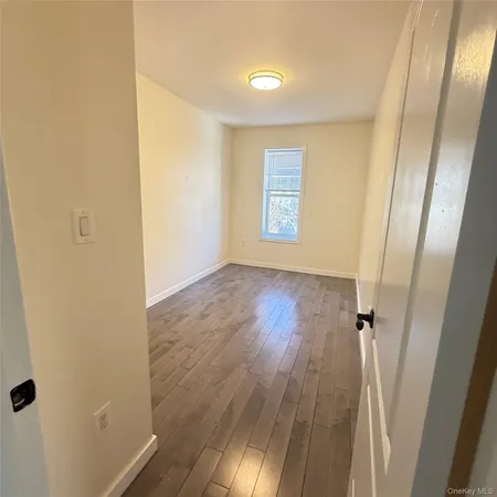 $2,800 | 76-19 85th Drive, Unit 2 | Woodhaven