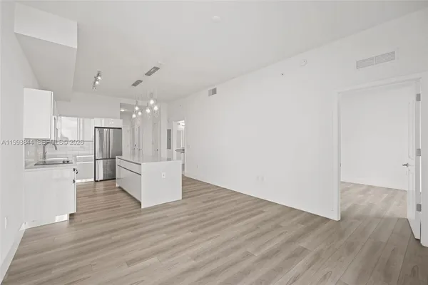 $3,258 | 101 Diplomat Parkway, Unit 1205, Hallandale Beach, FL 33009