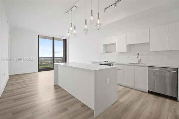 $3,258 | 101 Diplomat Parkway, Unit 1205, Hallandale Beach, FL 33009