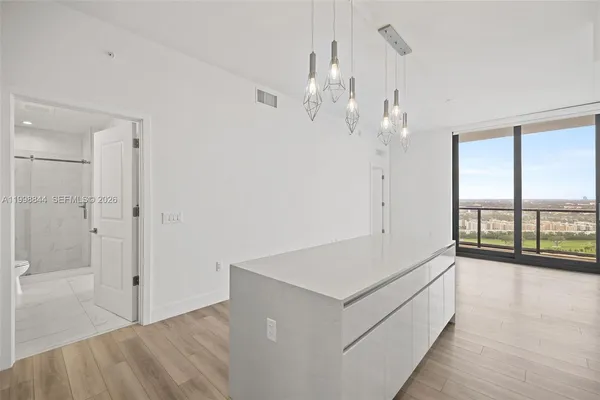 $3,258 | 101 Diplomat Parkway, Unit 1205, Hallandale Beach, FL 33009