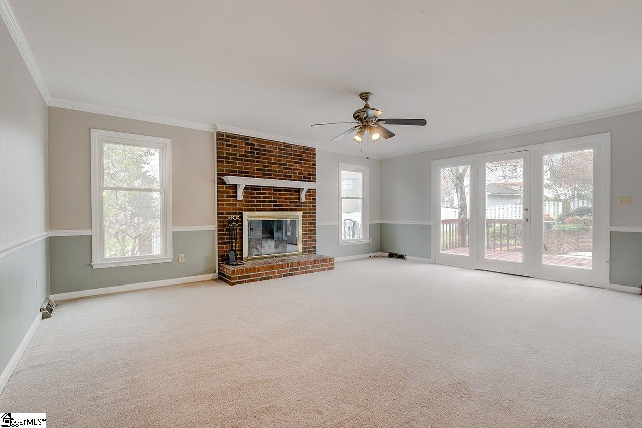 221 Roberts Farm Road Simpsonville, SC 29681 - Photo 11 of 35 Gallery Image 11