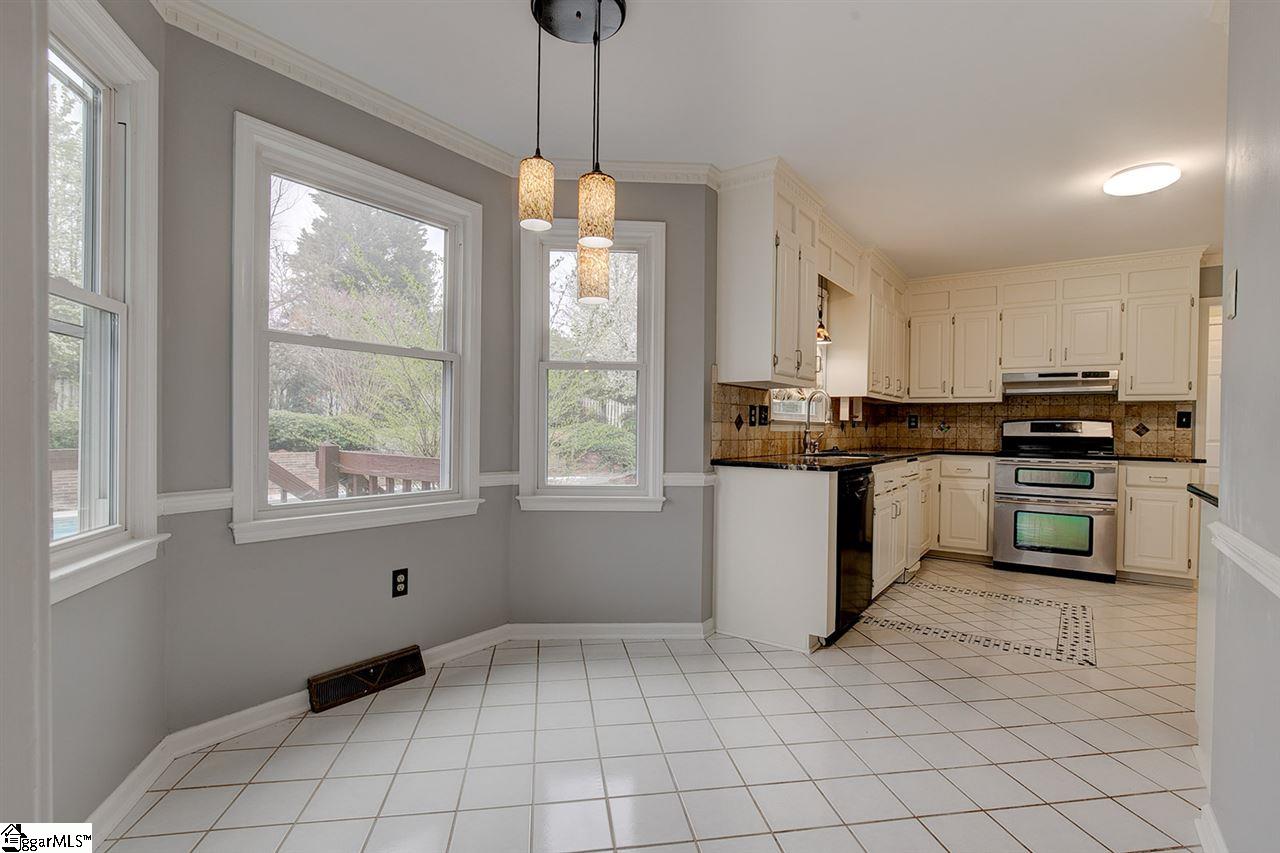 221 Roberts Farm Road Simpsonville, SC 29681 - Photo 14 of 35 Gallery Image 14