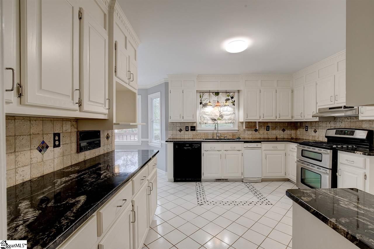 221 Roberts Farm Road Simpsonville, SC 29681 - Photo 17 of 35 Gallery Image 17