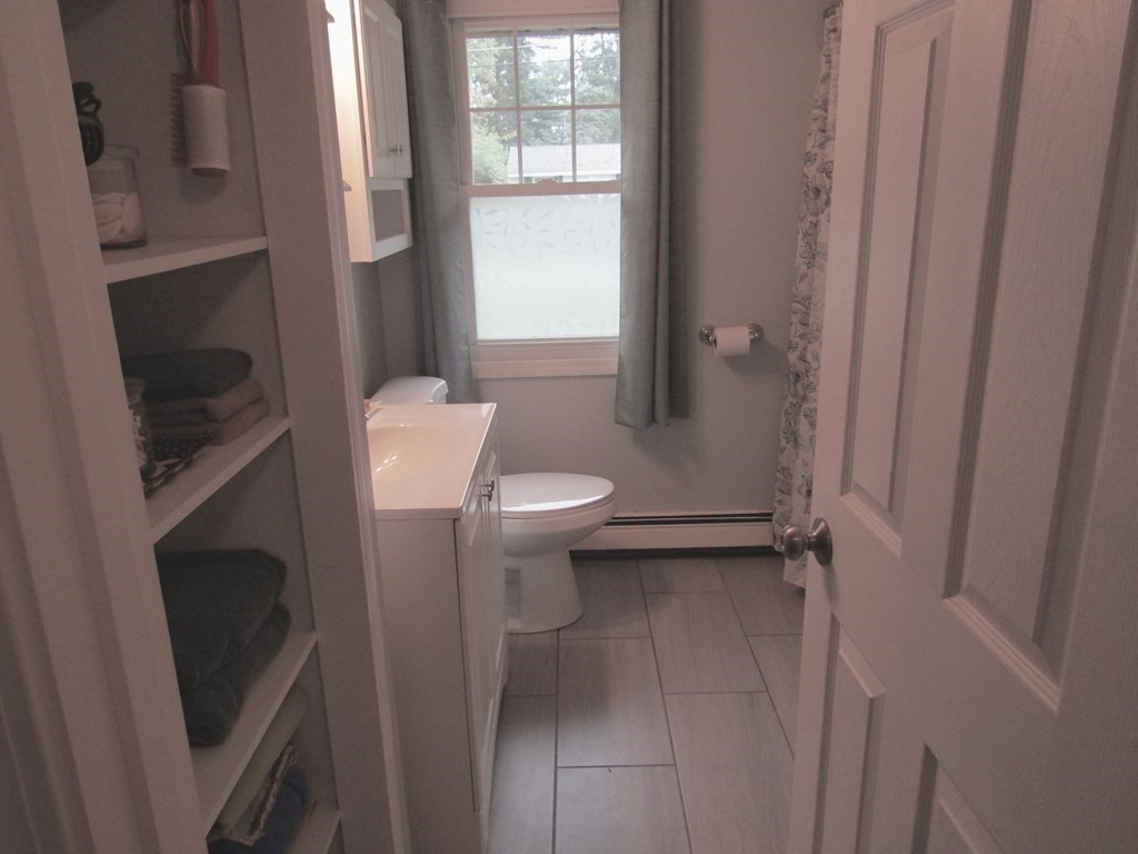 185 Nicholas Road Raynham, MA 02767 - Photo 9 of 26