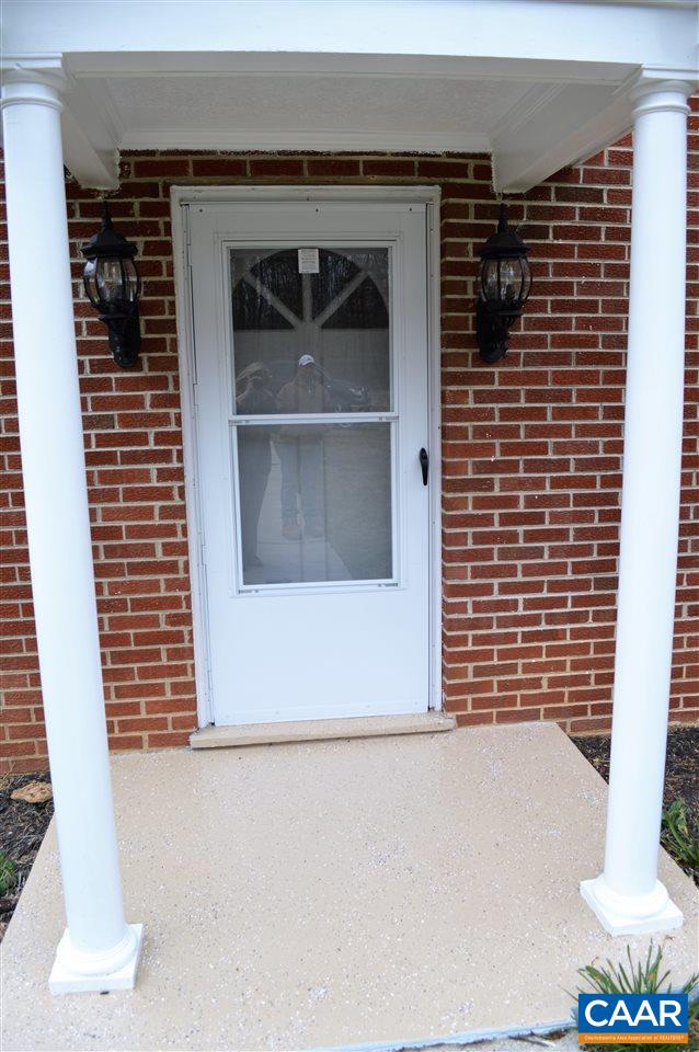 16862 Louisa Road Louisa, VA 23093 - Photo 4 of 22 Gallery Image 4
