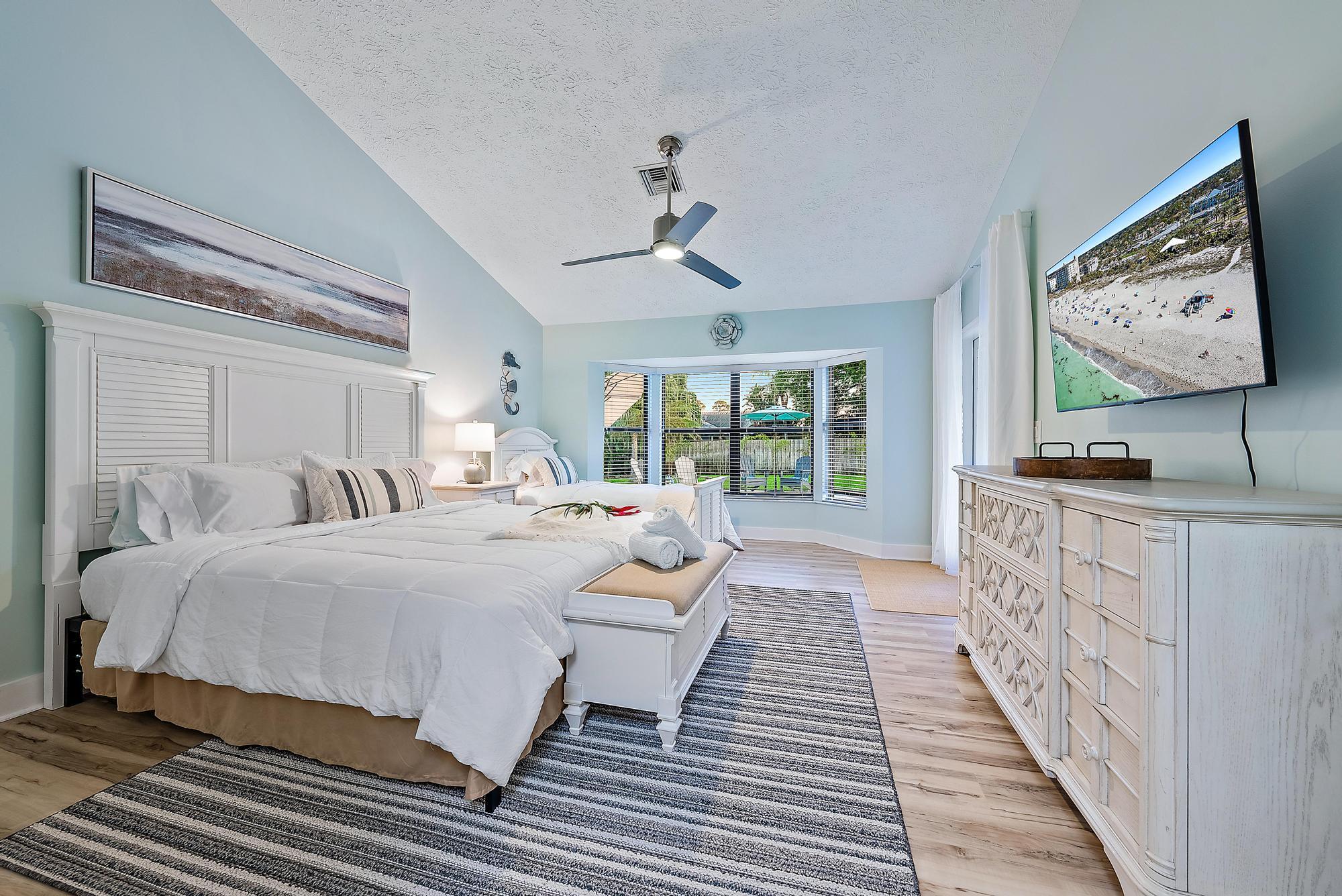 8422 Southeast Quail Ridge Way Hobe Sound, FL 33455 - Photo 12 of 42 Primary Bedroom 1