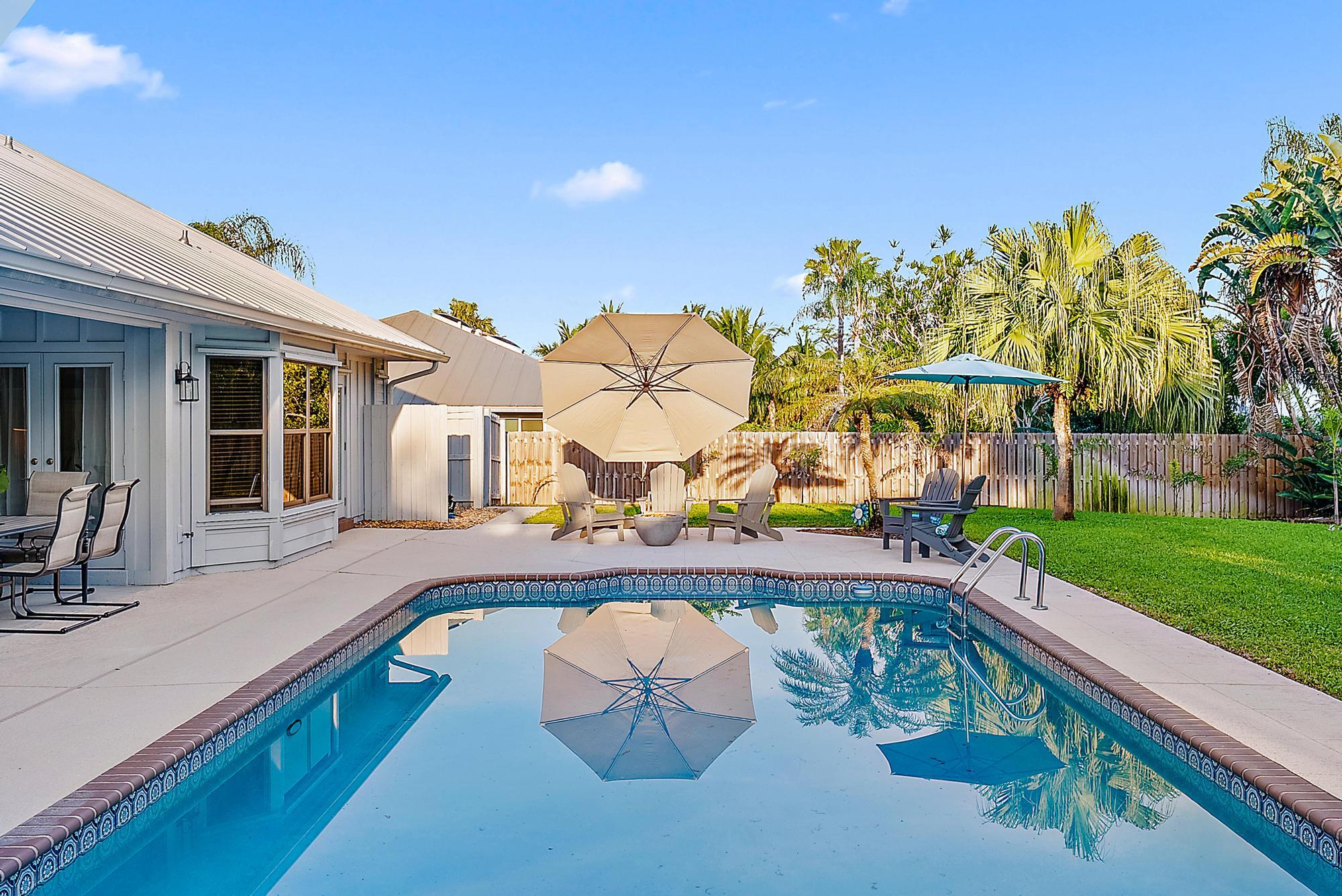 8422 Southeast Quail Ridge Way Hobe Sound, FL 33455 - Photo 27 of 42 Pool East Side