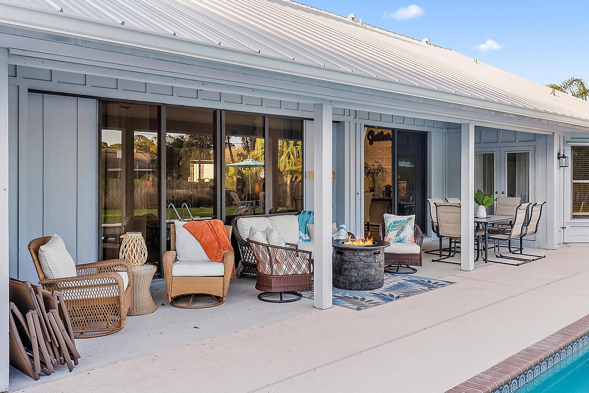 8422 Southeast Quail Ridge Way Hobe Sound, FL 33455 - Photo 28 of 42 Patio West Side