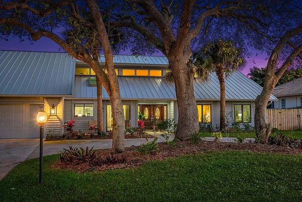 $929,000 | 8422 Southeast Quail Ridge Way, Hobe Sound, FL 33455