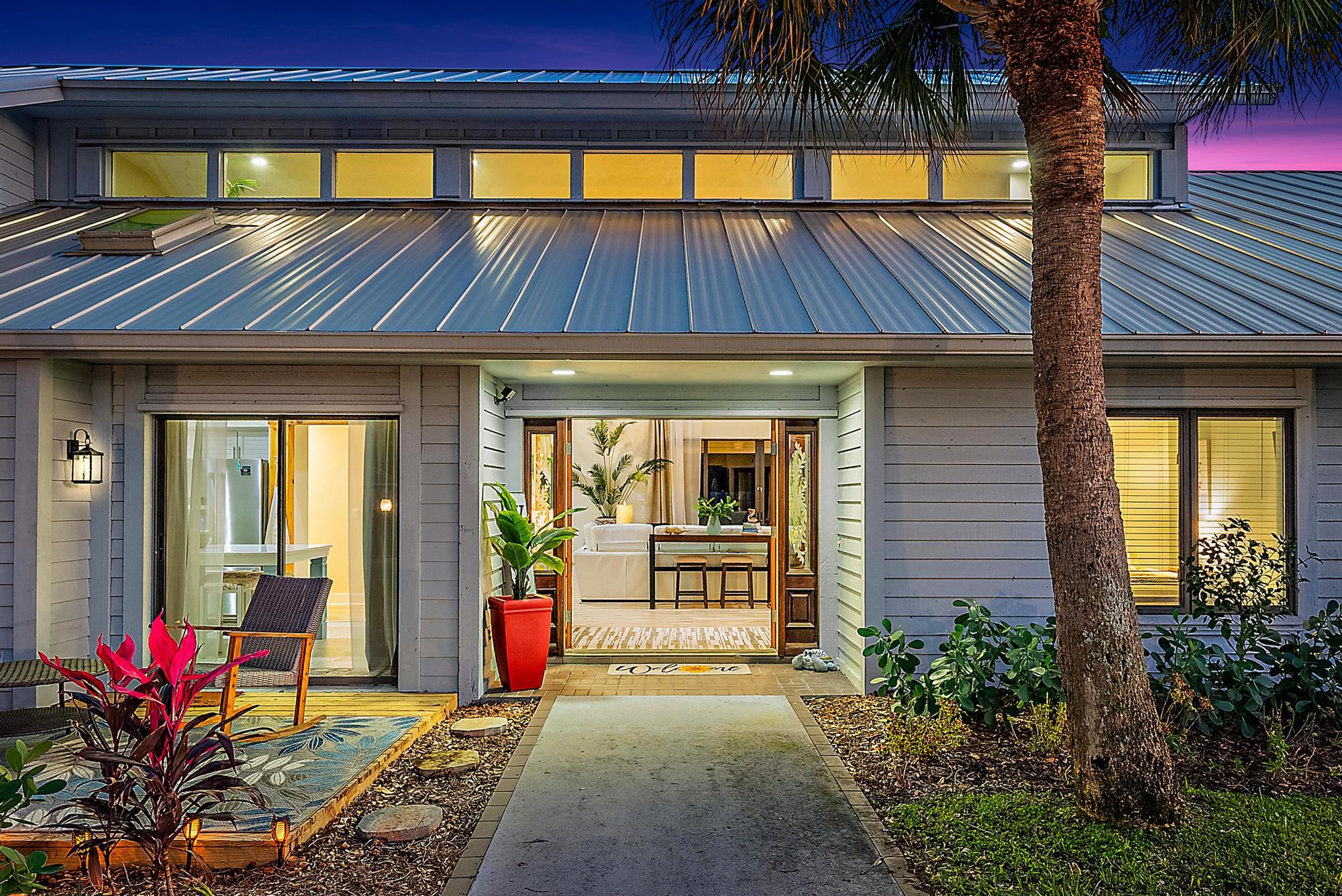 8422 Southeast Quail Ridge Way Hobe Sound, FL 33455 - Photo 36 of 42 Entrance Night