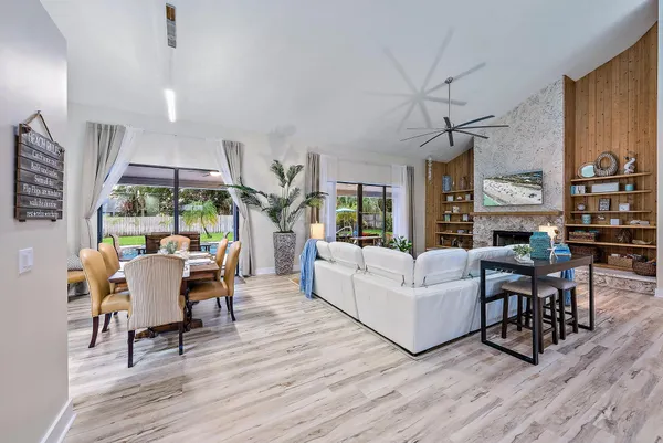 $929,000 | 8422 Southeast Quail Ridge Way, Hobe Sound, FL 33455