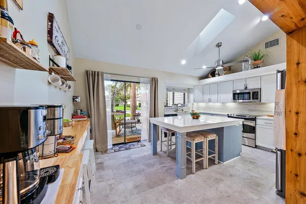 $929,000 | 8422 Southeast Quail Ridge Way, Hobe Sound, FL 33455