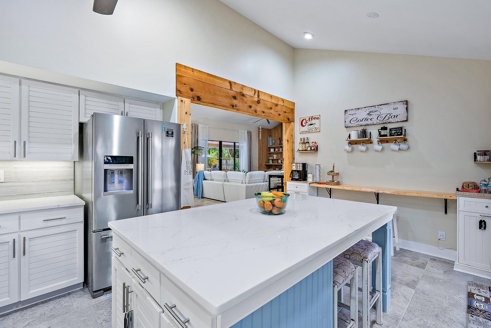 8422 Southeast Quail Ridge Way Hobe Sound, FL 33455 - Photo 10 of 42 Kitchen 4