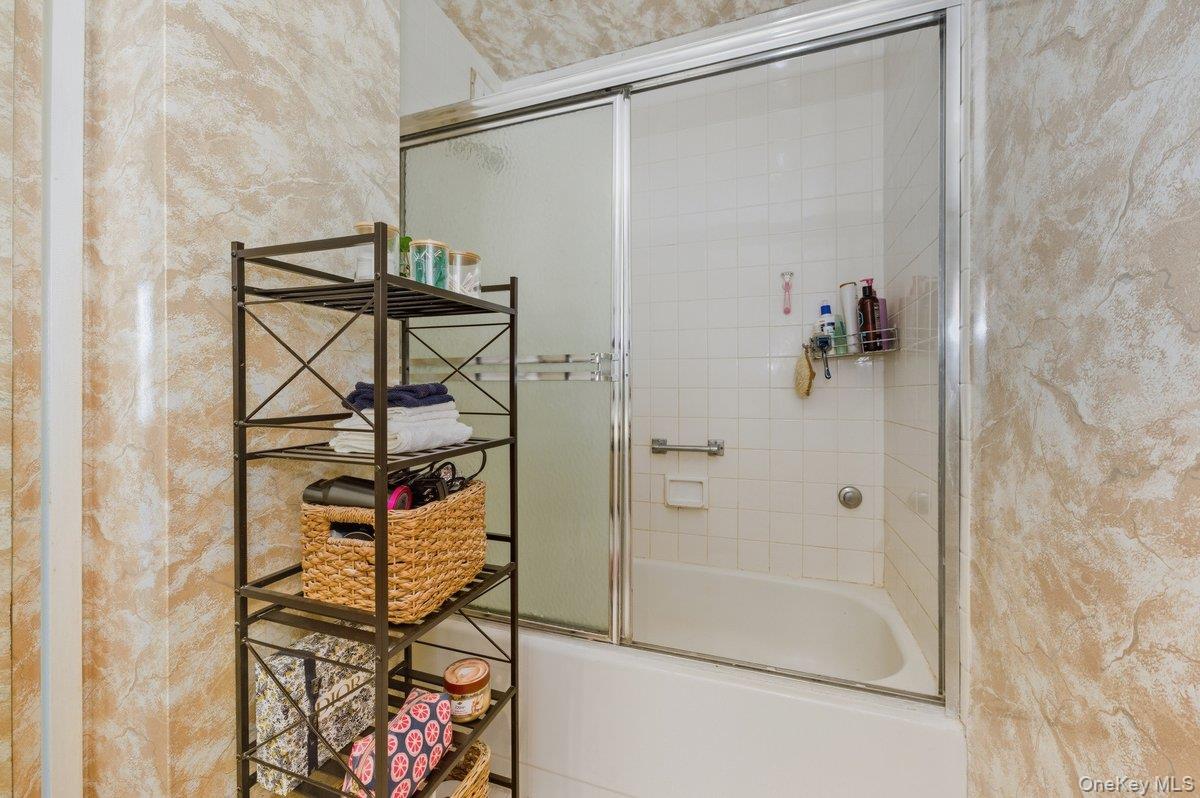 2 Richmond Road, Unit 5E Lido Beach, NY 11561 - Photo 11 of 27