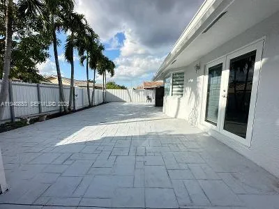 $4,500 | 1040 Southwest 142nd Avenue, Unit 1040, Miami, FL 33184