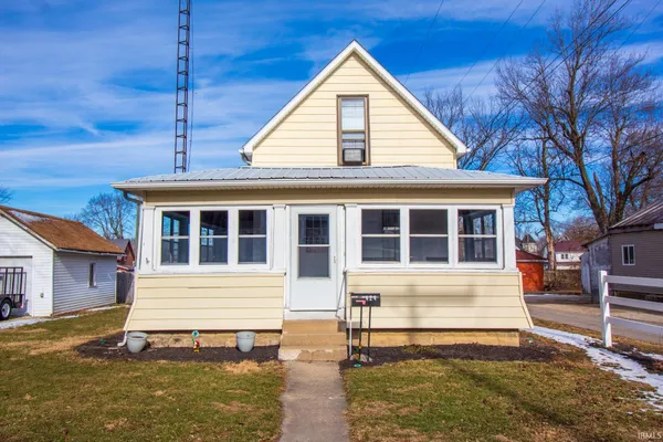$104,900 | 424 West Hickory Street, Union City, IN 47390