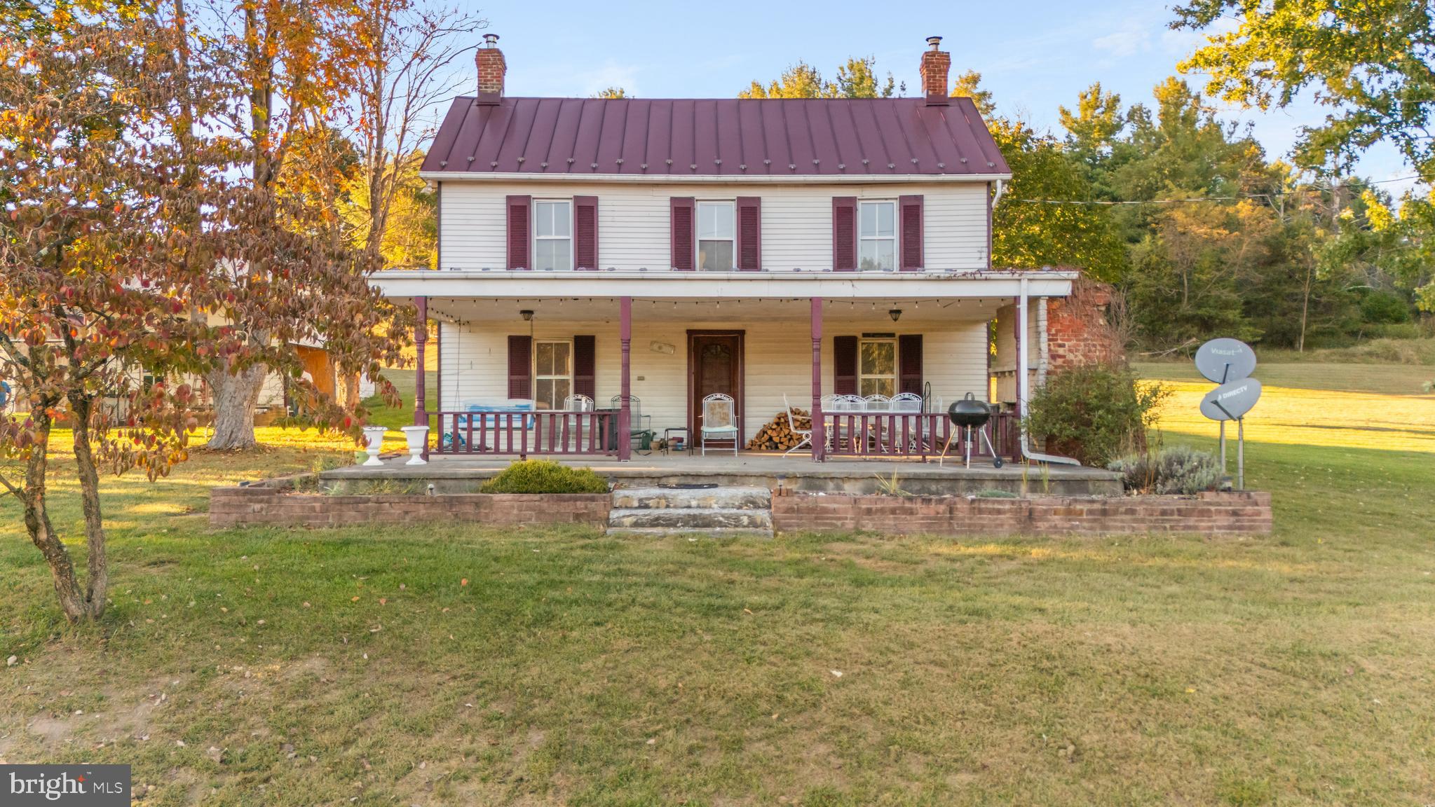 290 Howards Chapel Road Winchester, VA 22603 - Photo 2 of 33 a view of a house with a swimming pool