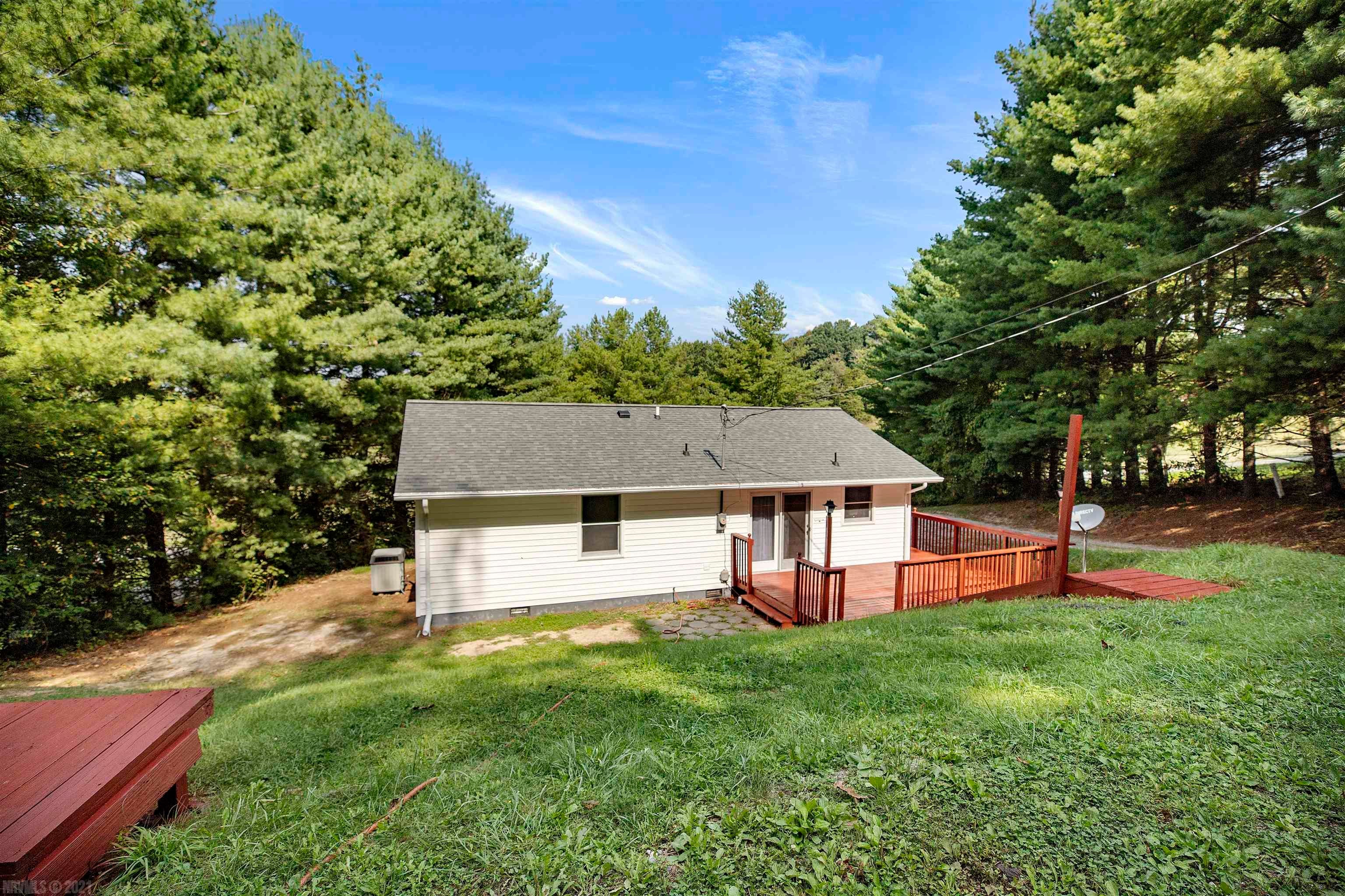 2096 Fire Tower Road Christiansburg, VA 24073 - Photo 22 of 35 Gallery Image 22