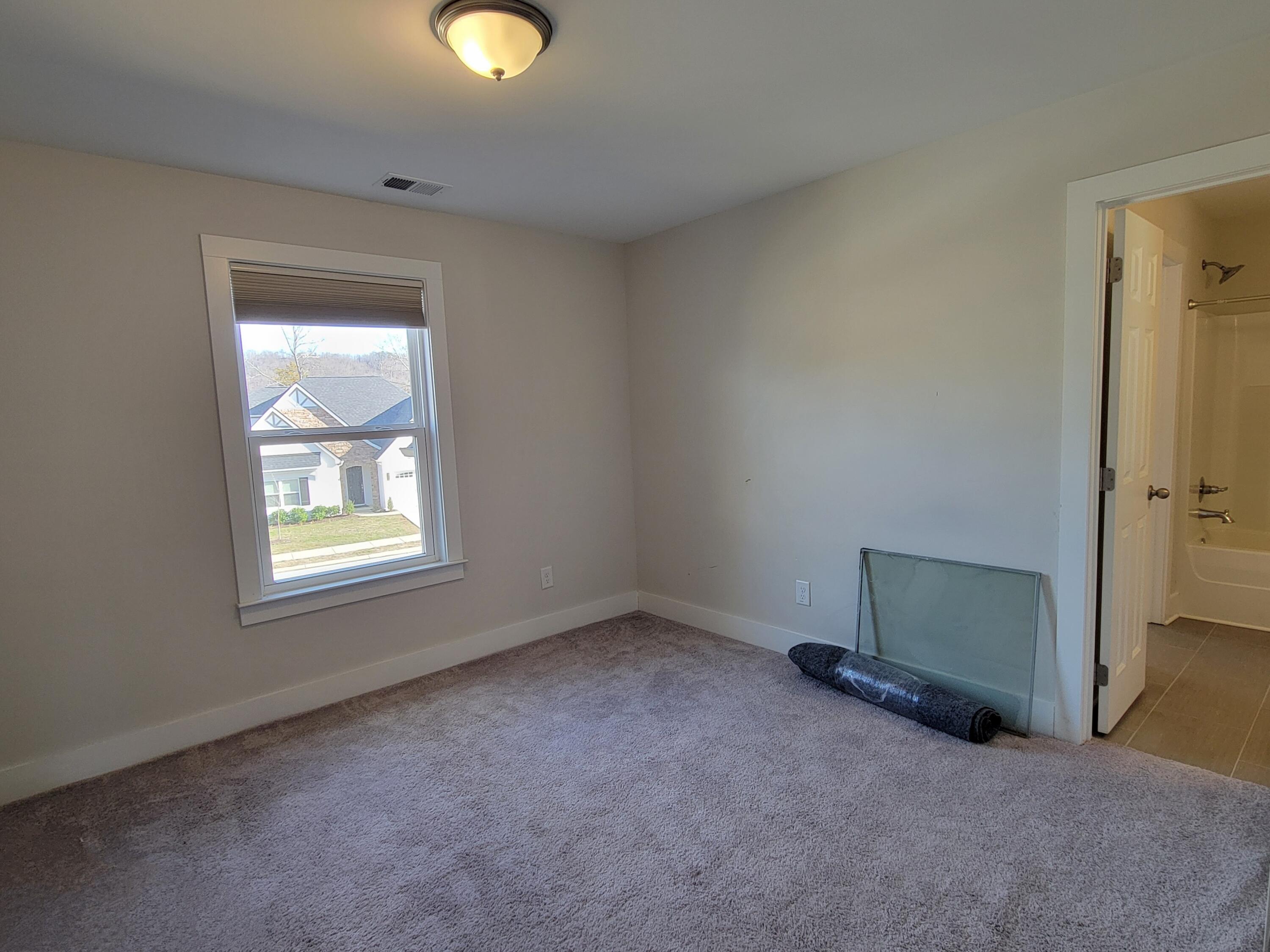 1717 Buttonwood Loop Chattanooga, TN 37421 - Photo 31 of 39 20250225_162029~2