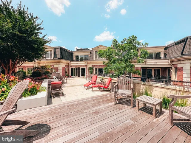 $1,800,000 | 801 Key Highway, Unit T11, Baltimore, MD 21230