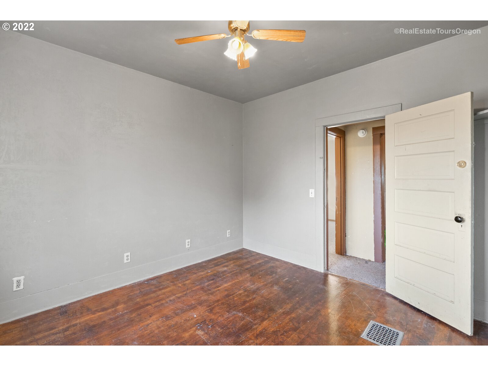 7595 Northeast Hendricks Road Carlton, OR 97111 - Photo 21 of 32 Gallery Image 21