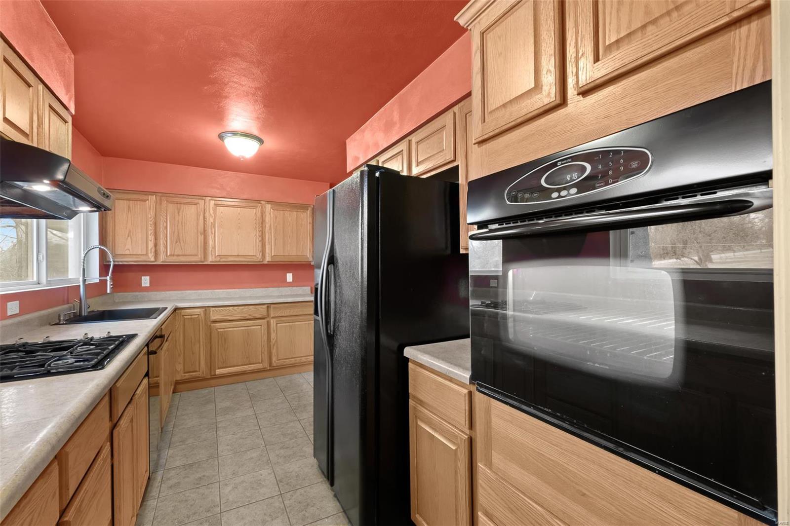 7175 Howdershell Road Hazelwood, MO 63031 - Photo 14 of 25 Gallery Image 14