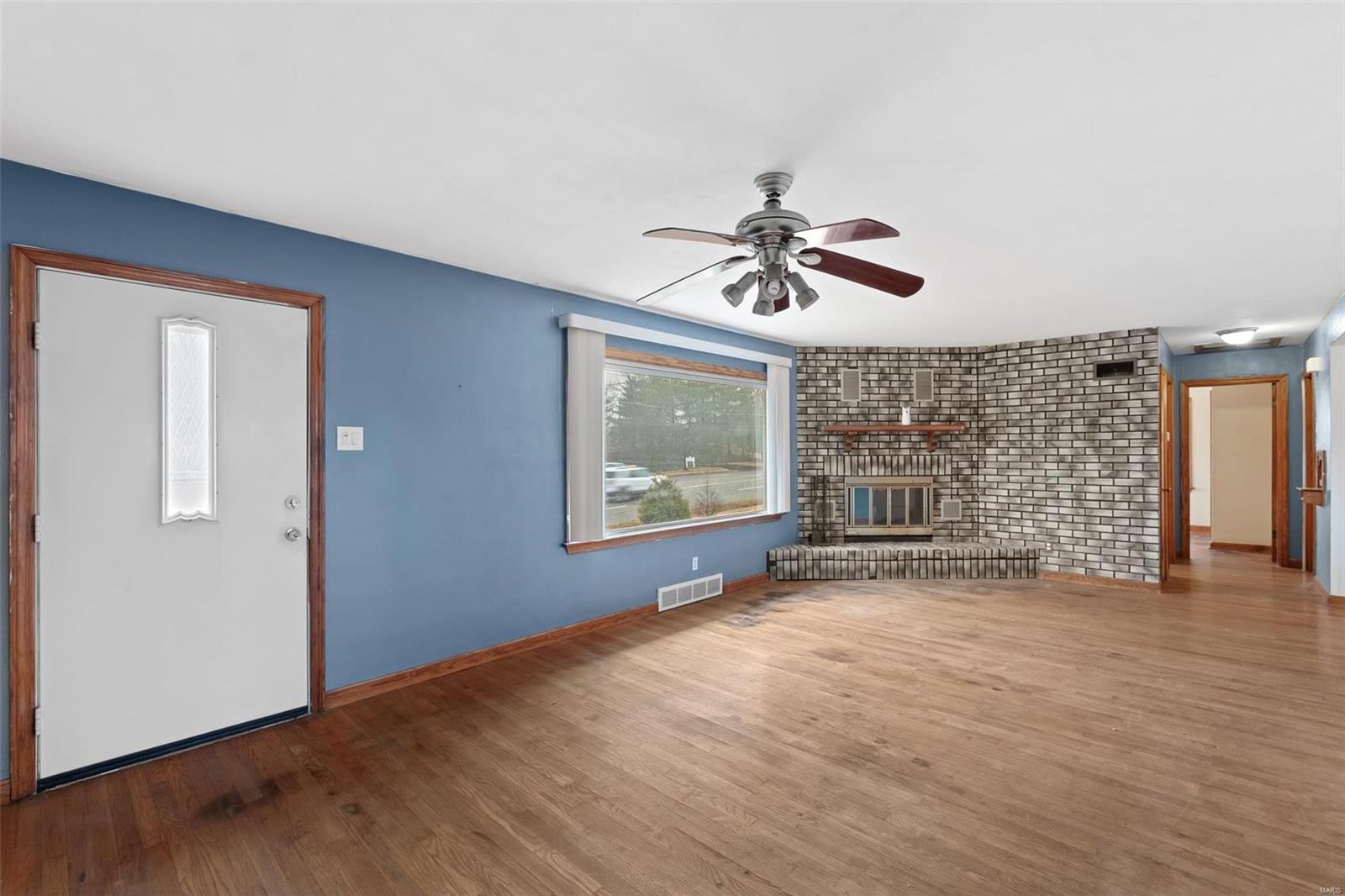 7175 Howdershell Road Hazelwood, MO 63031 - Photo 7 of 25 Gallery Image 7