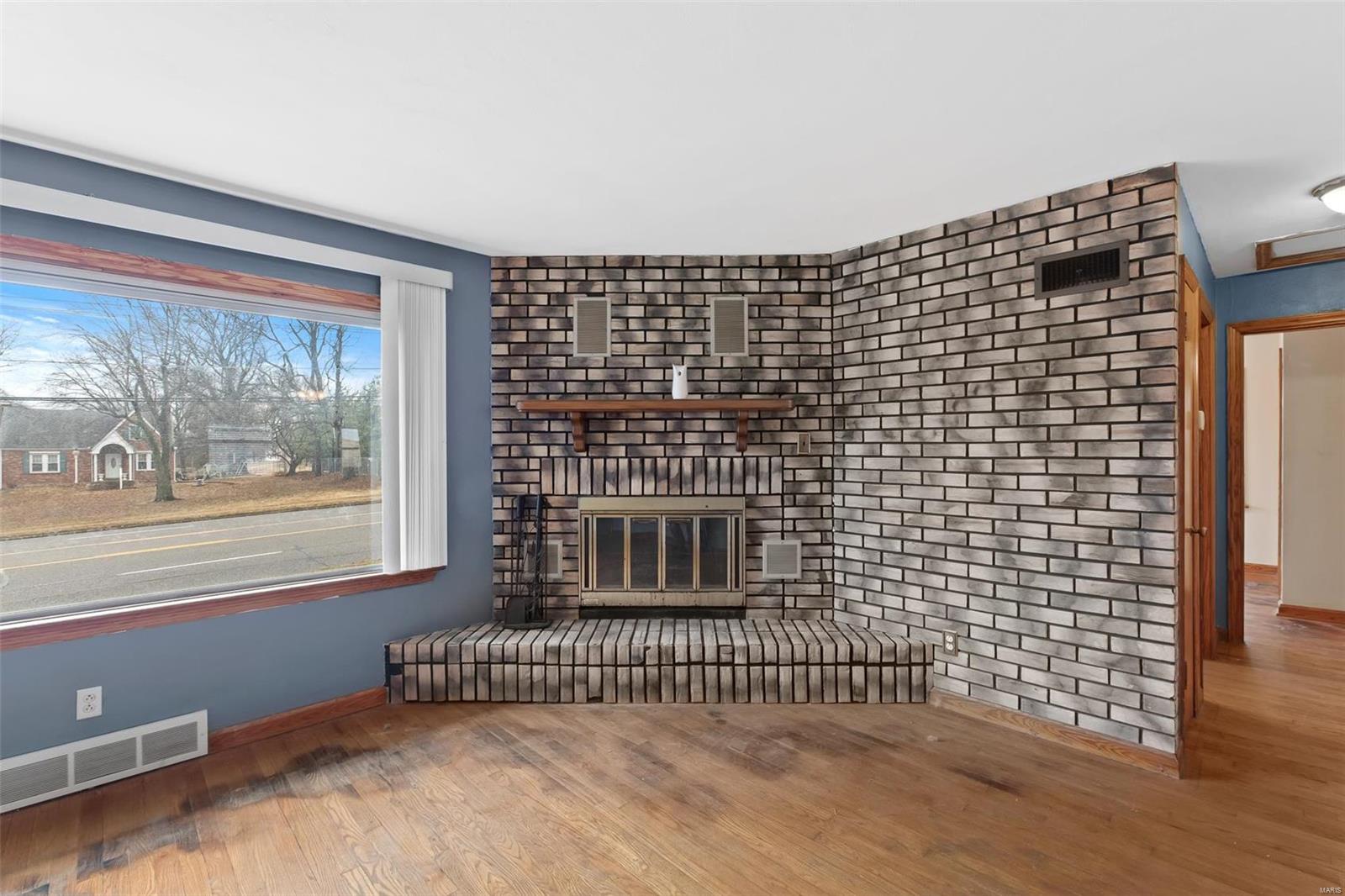7175 Howdershell Road Hazelwood, MO 63031 - Photo 10 of 25 Gallery Image 10