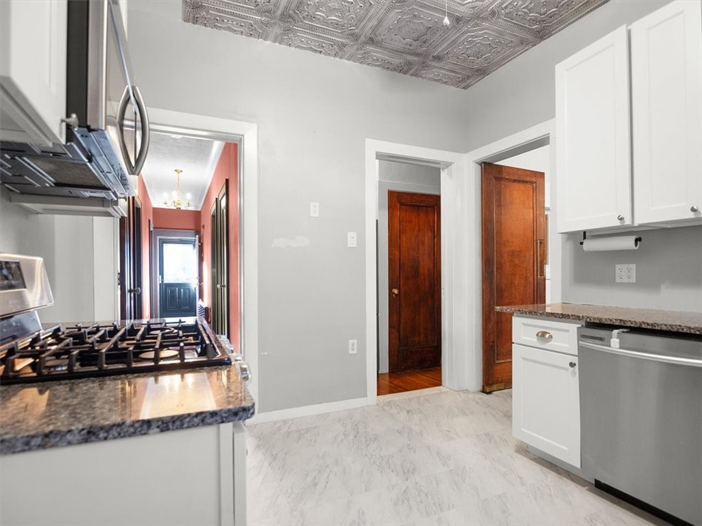 201 East Miller Street Arcadia, NY 14513 - Photo 5 of 47