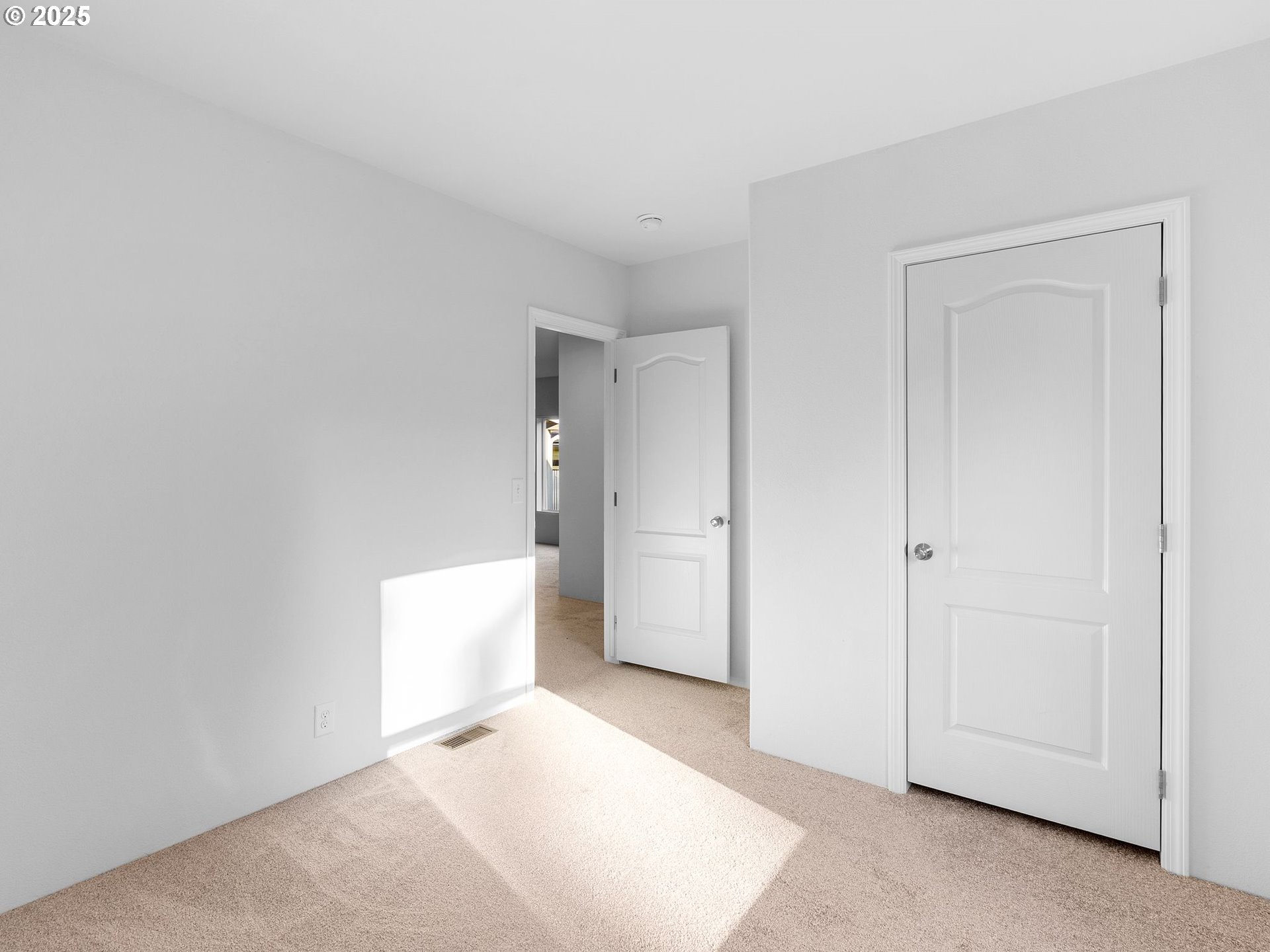 12904 Southeast Ramona Street Portland, OR 97236 - Photo 26 of 35