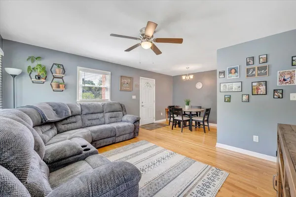 $299,999 | 2819 Embassy Drive, Roanoke, VA 24019
