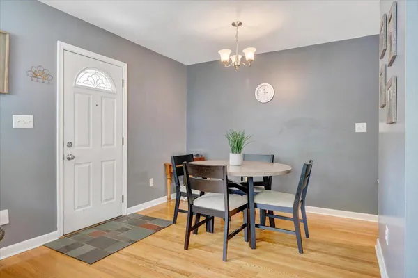 $299,999 | 2819 Embassy Drive, Roanoke, VA 24019