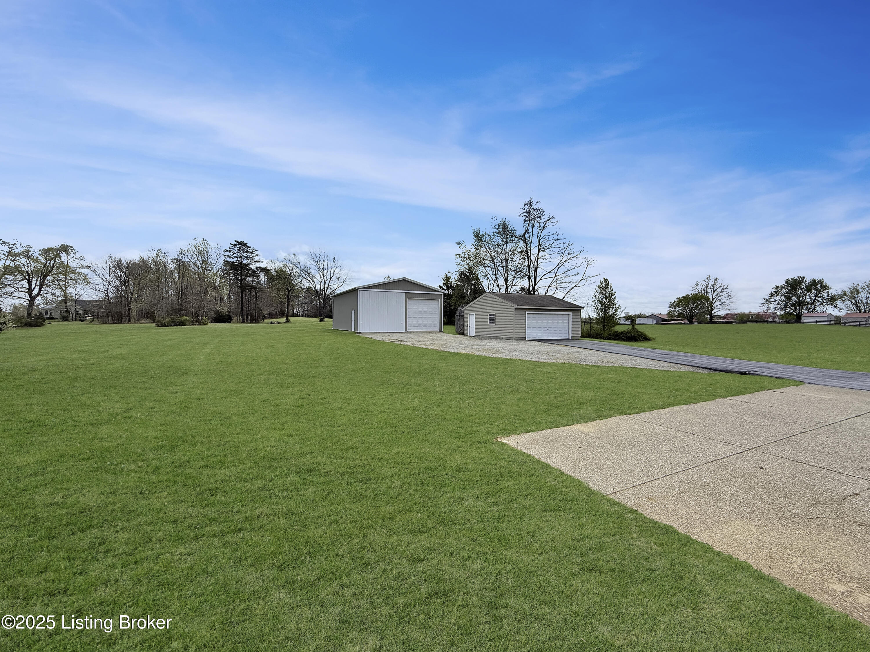 851 Wales Run Road Mount Washington, KY 40047 - Photo 6 of 73 IMG_9853