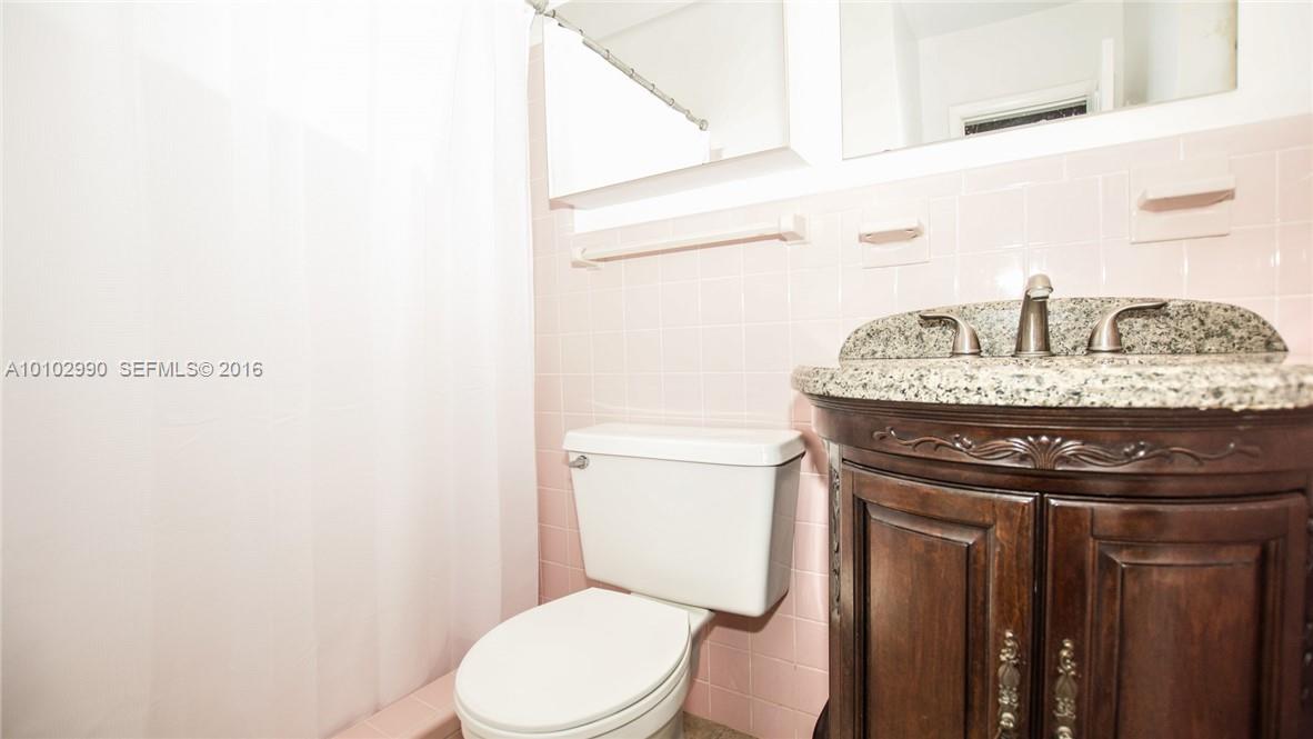 11501 Southwest 107th Court Miami, FL 33176 - Photo 11 of 19