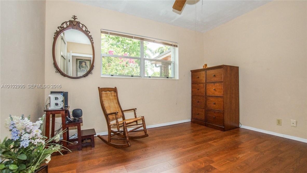 11501 Southwest 107th Court Miami, FL 33176 - Photo 14 of 19