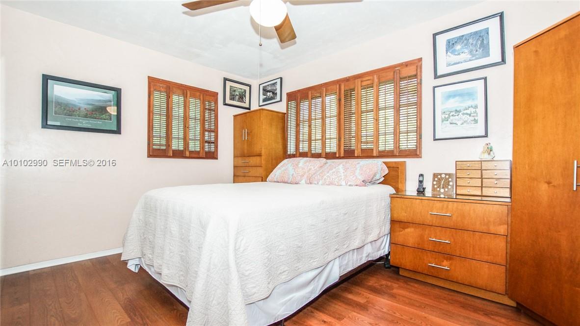 11501 Southwest 107th Court Miami, FL 33176 - Photo 10 of 19